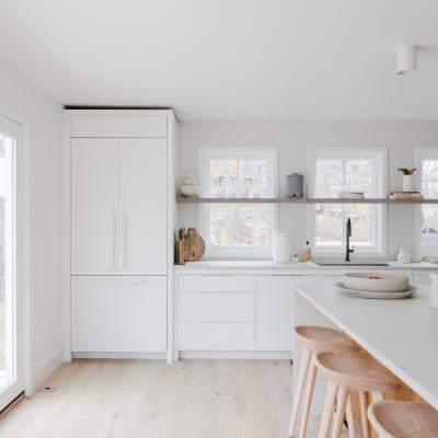 Seamless appliance cabinetry